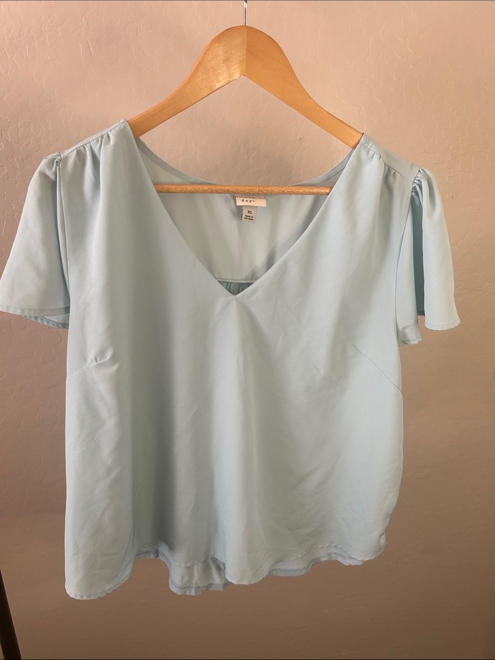 A New Day XL Light Blue V-Neck Flutter Sleeve Blouse Top